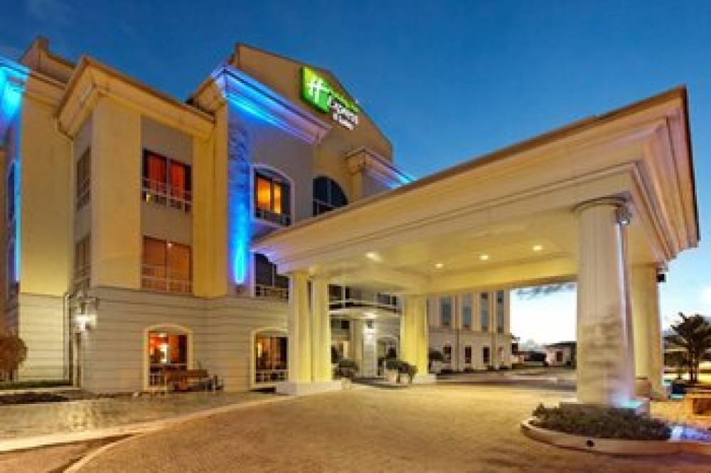 Holiday Inn Express & Suites Trincity Trinidad Airport