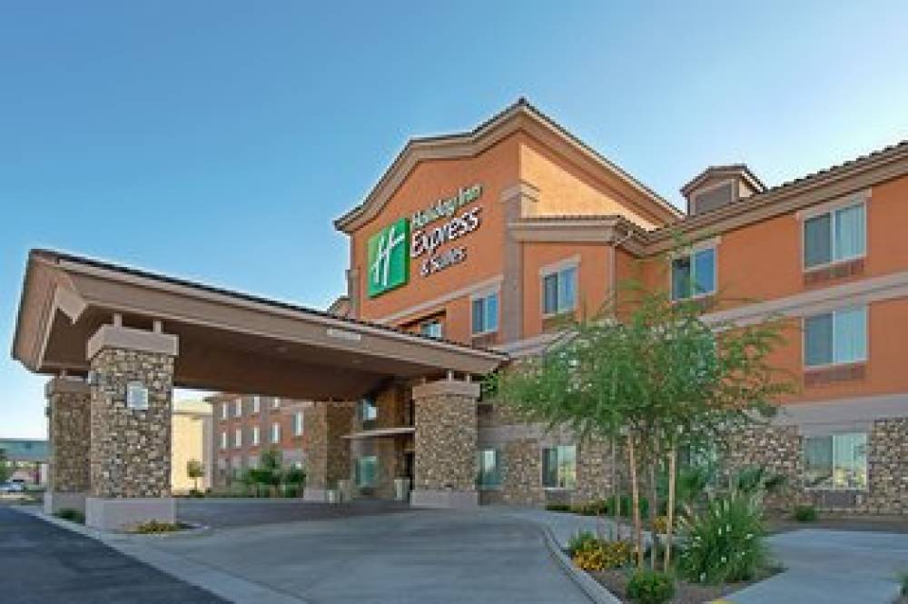 Holiday Inn Express & Suites TUCSON 9