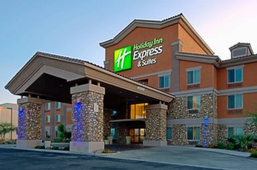 Holiday Inn Express & Suites TUCSON 1