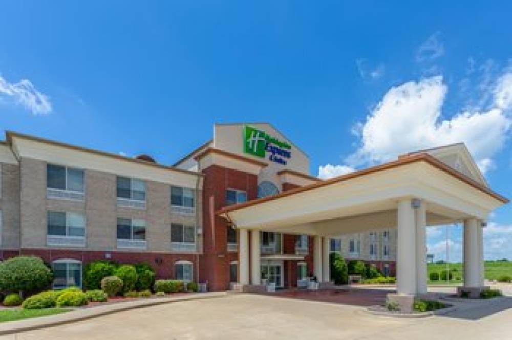 Holiday Inn Express & Suites VANDALIA 1