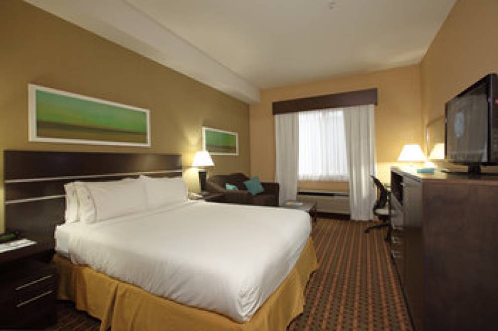 Holiday Inn Express & Suites VERNON 7