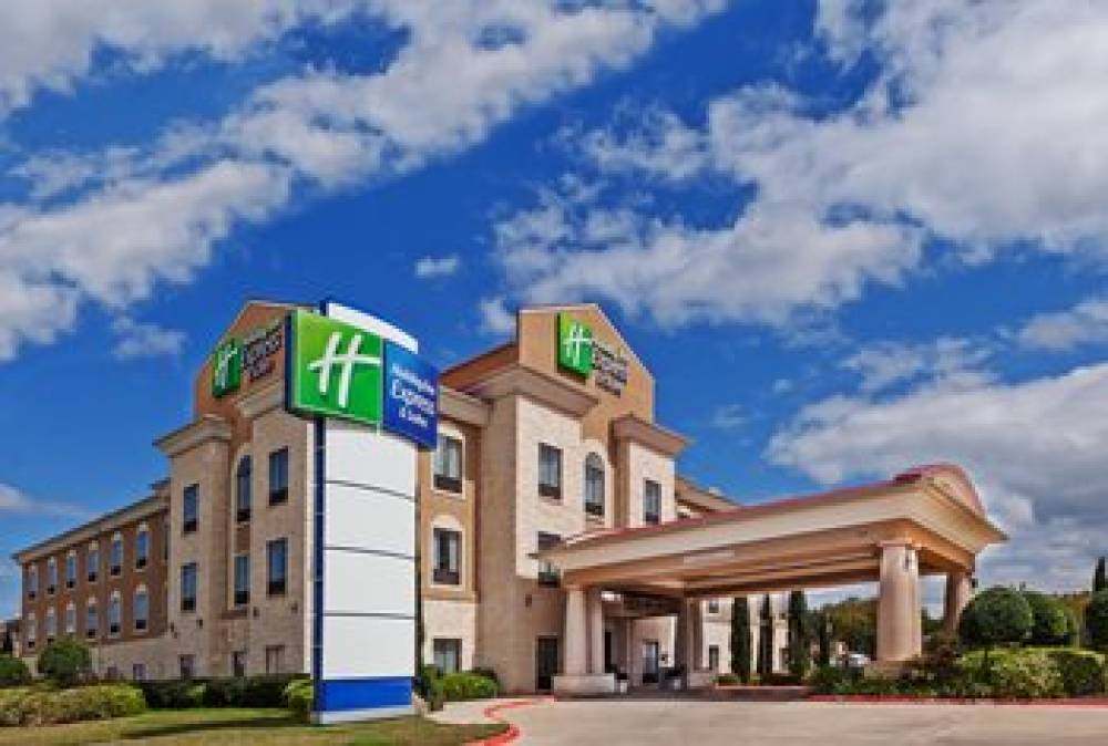 Holiday Inn Express & Suites VICTORIA 1