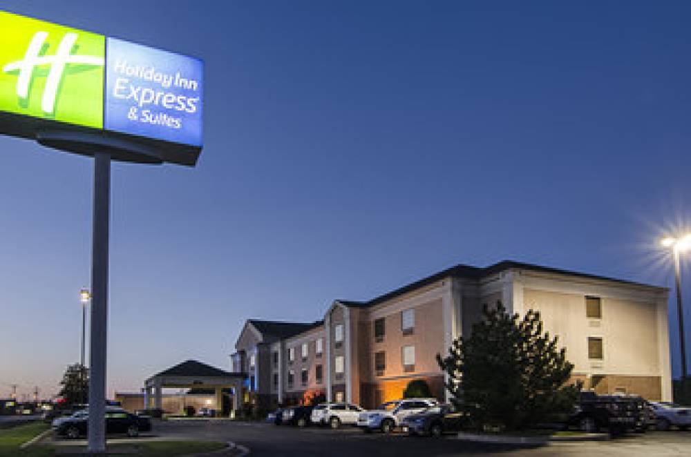 Holiday Inn Express & Suites VINITA 1