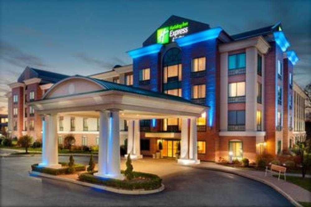 Holiday Inn Express & Suites Warwick Providence (Airport)