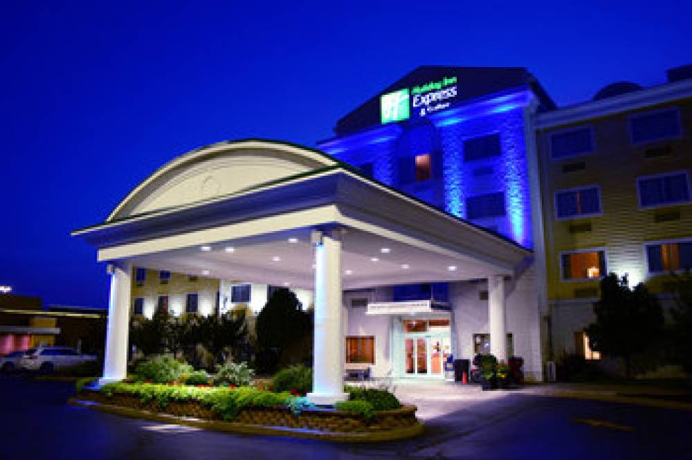 Holiday Inn Express & Suites WATERTOWN-THOUSAND ISLANDS 1