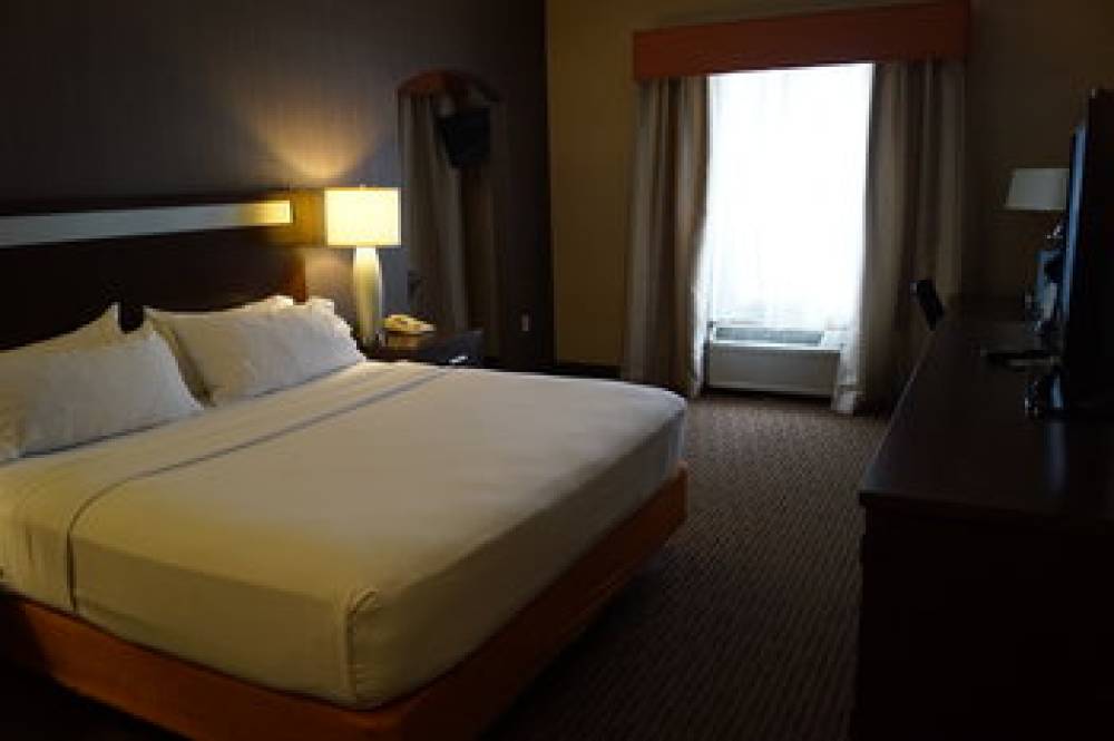 Holiday Inn Express & Suites WATERTOWN-THOUSAND ISLANDS 6