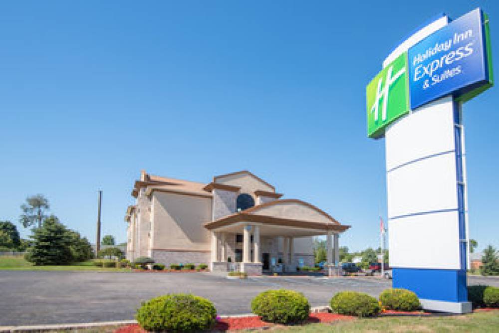 Holiday Inn Express & Suites Wauseon