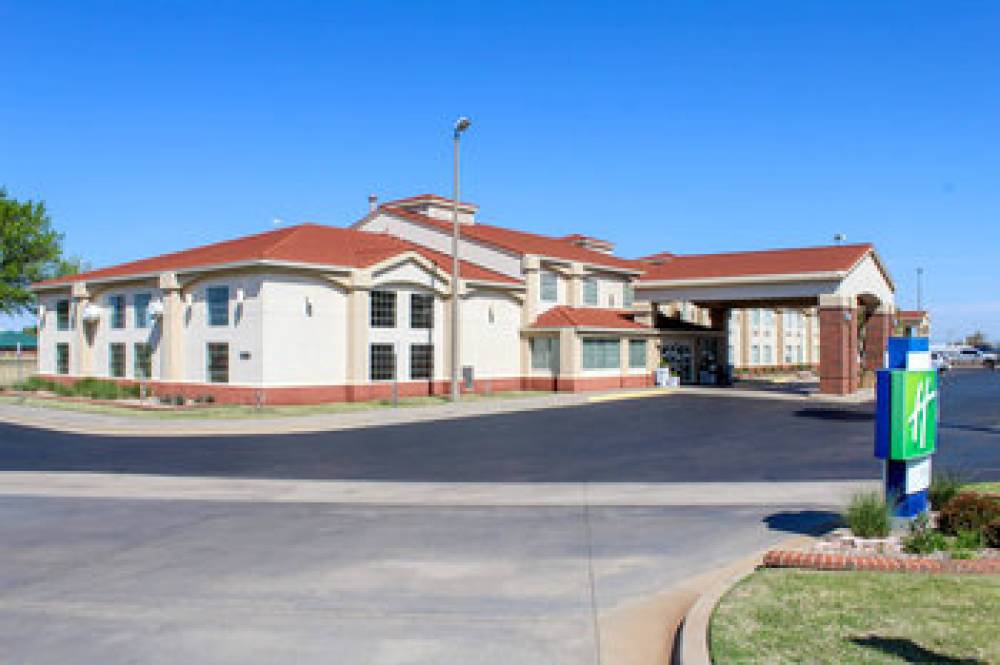 Holiday Inn Express & Suites WEATHERFORD 1