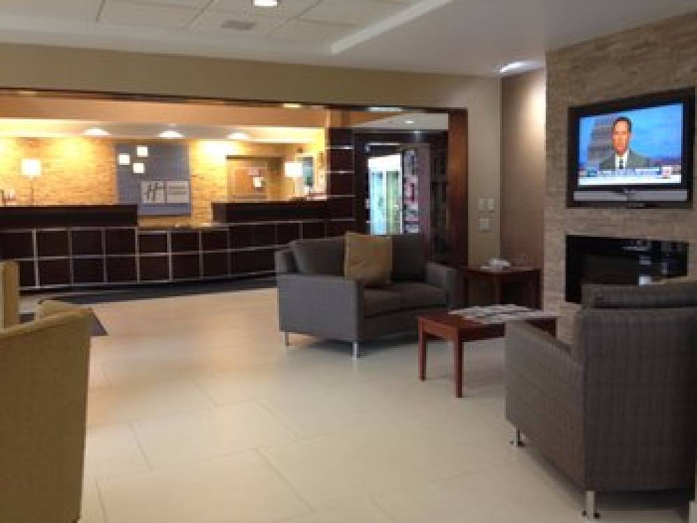 Holiday Inn Express & Suites WEST CHESTER 3