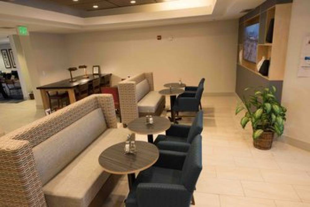 Holiday Inn Express & Suites WEST COXSACKIE 4