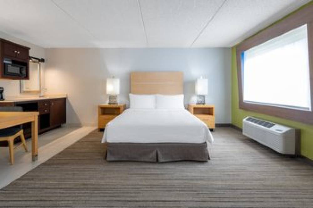 Holiday Inn Express & Suites WHEAT RIDGE-DENVER WEST 5