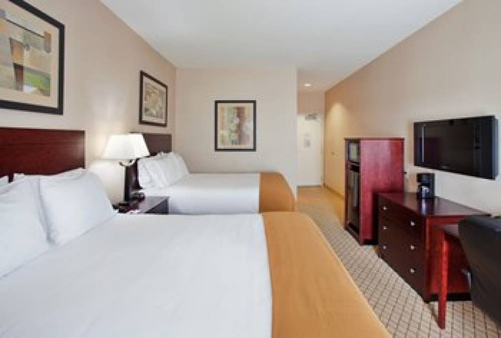 Holiday Inn Express & Suites WICHITA AIRPORT 10