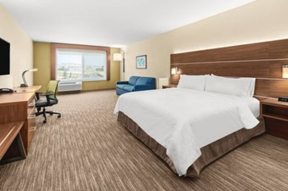 Holiday Inn Express & Suites WILLOWS 10