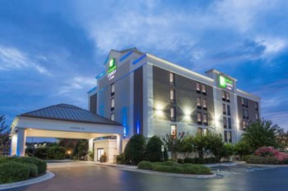 Holiday Inn Express & Suites WILMINGTON-UNIVERSITY CTR 1