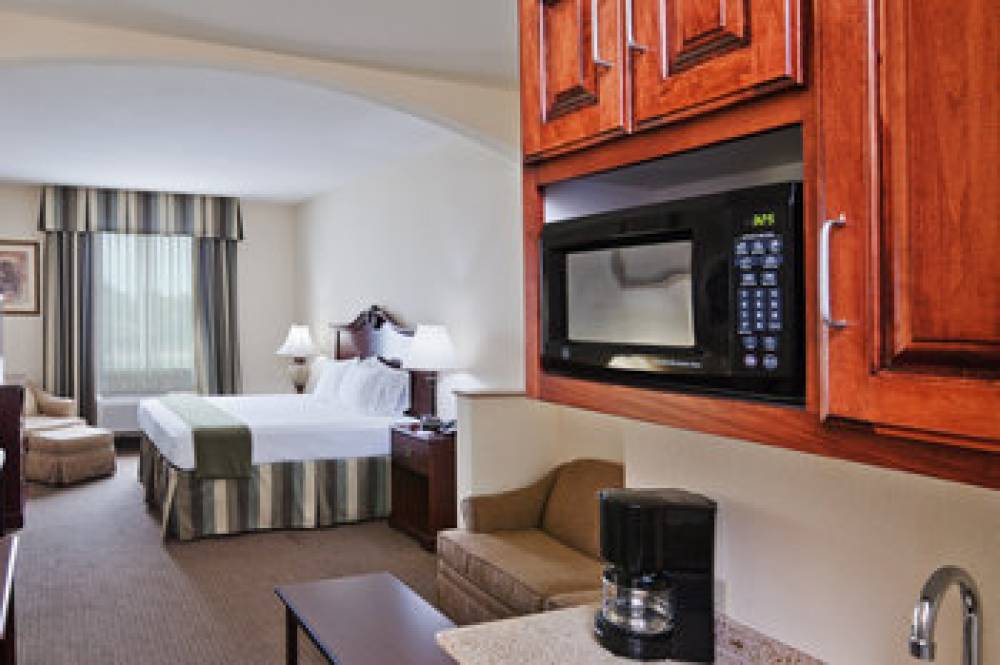 Holiday Inn Express & Suites WOODWARD HWY 270 5