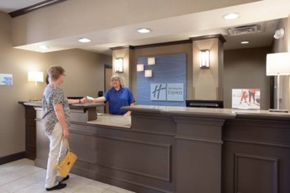 Holiday Inn Express & Suites Yankton