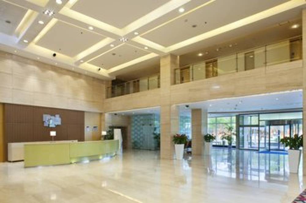 Holiday Inn Express TIANJIN AIRPORT 5