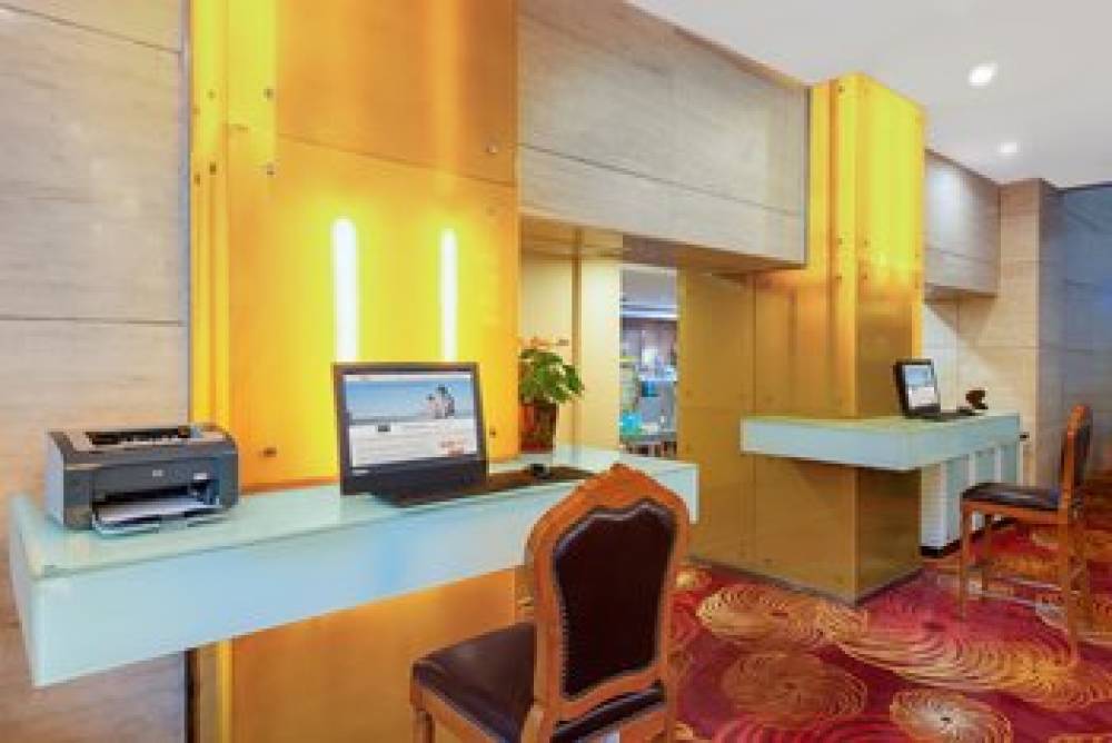 Holiday Inn Express TIANJIN AIRPORT 8