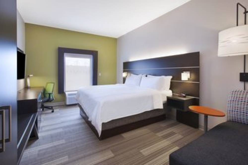 Holiday Inn Express TIFFIN 10