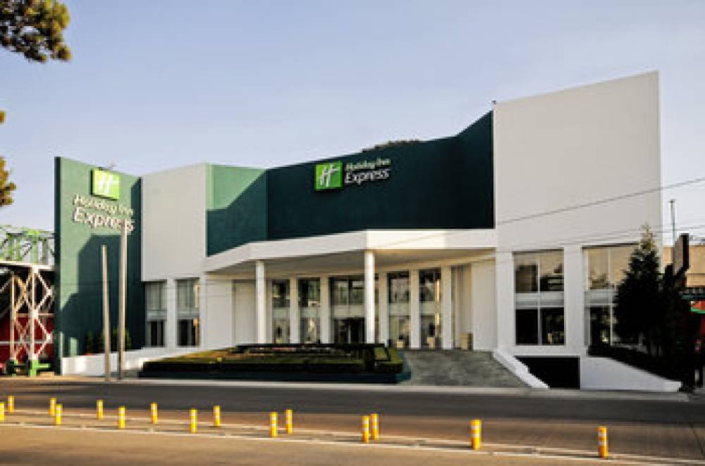 Holiday Inn Express TOLUCA 1