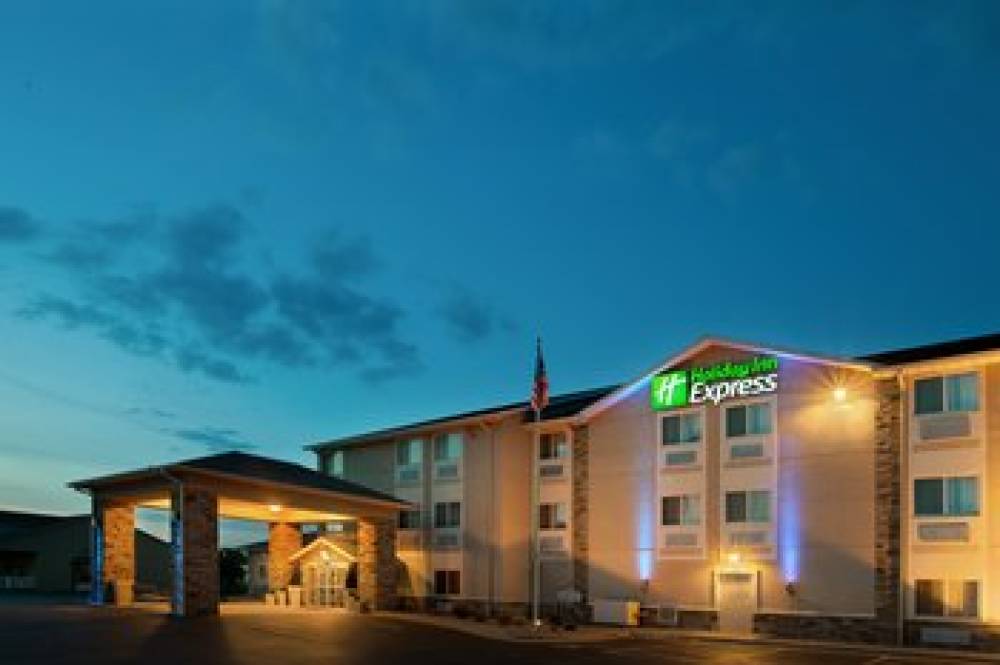 Holiday Inn Express TUSCOLA 1