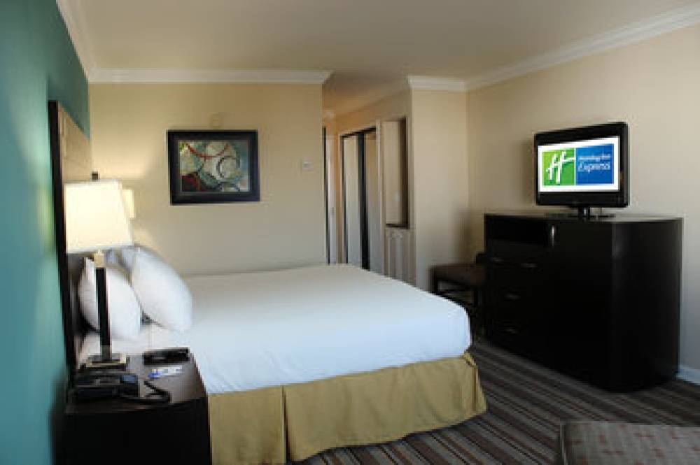 Holiday Inn Express VAN NUYS 5