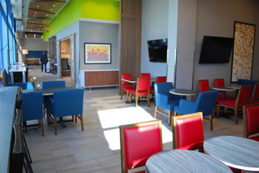 Holiday Inn Express VANCOUVER AIRPORT - RICHMOND 4