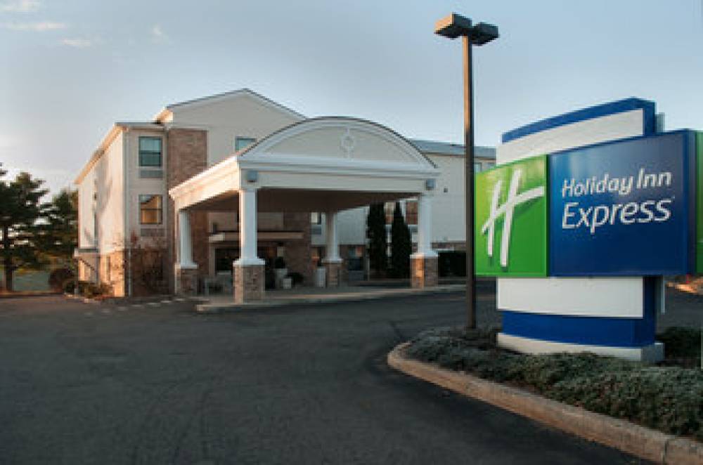 HOLIDAY INN EXPRESS VERNON 1