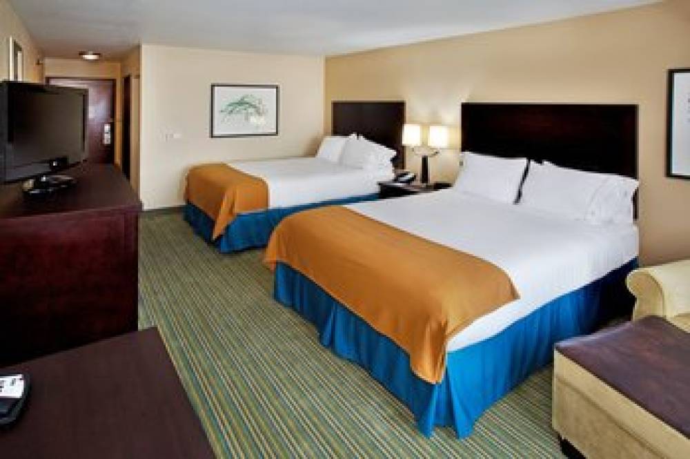 Holiday Inn Express WATERLOO-CEDAR FALLS 8