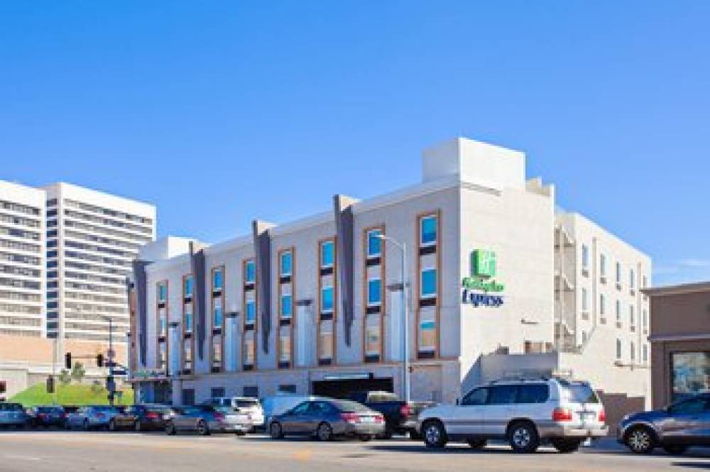 HOLIDAY INN EXPRESS WEST LA 1