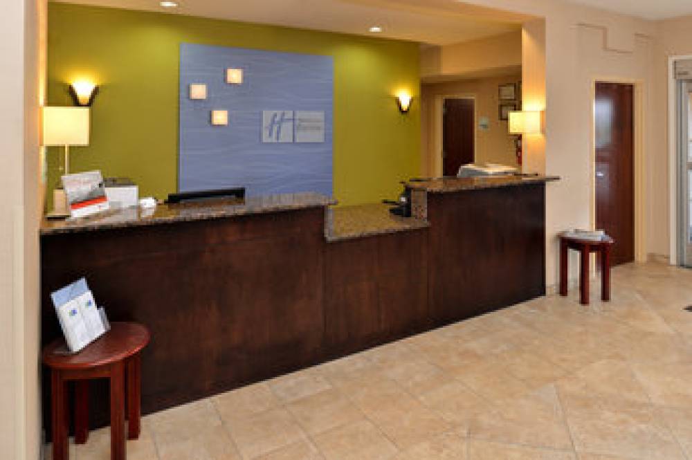 Holiday Inn Express WHITE HOUSE 5