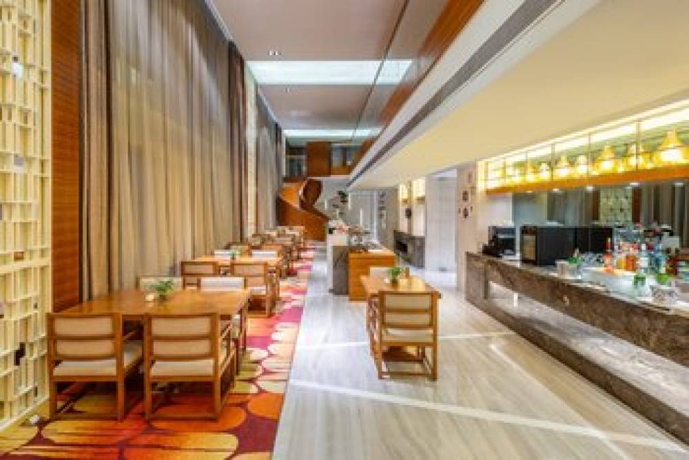 HOLIDAY INN HONGQIAO 8