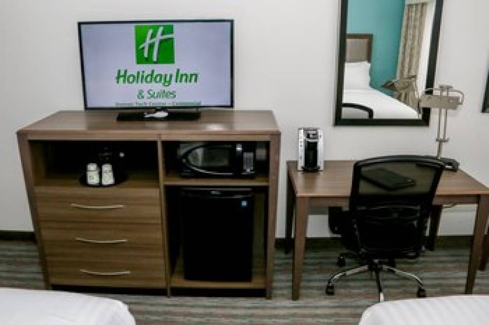 HOLIDAY INN HOTEL AND STES CENTENNI 8