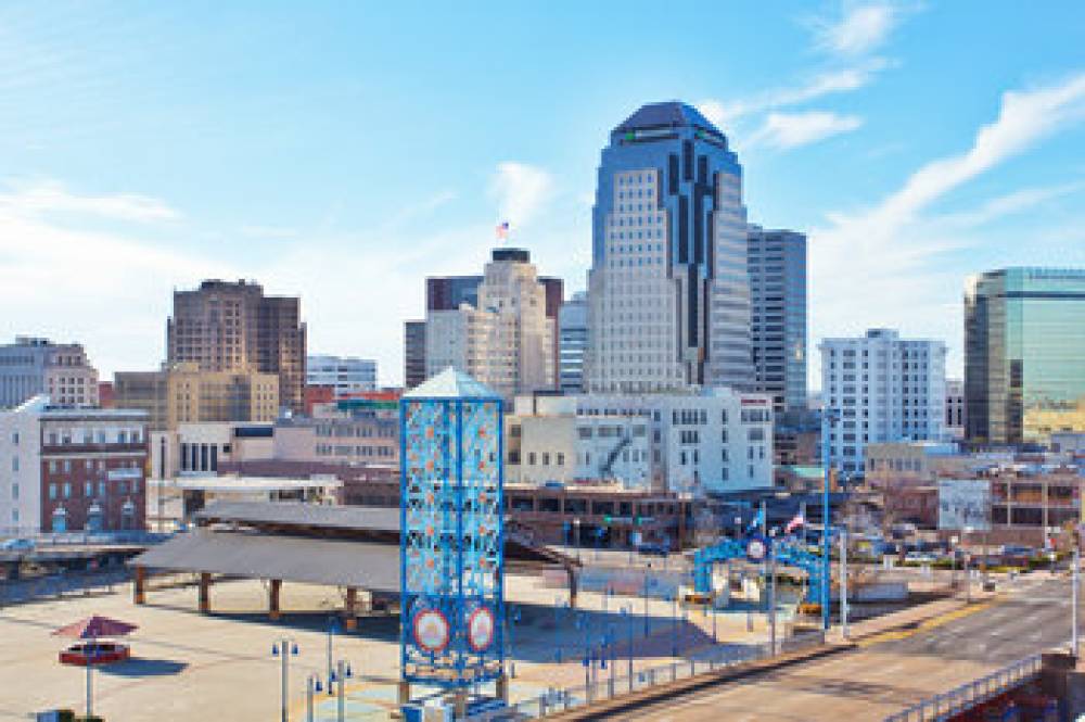 HOLIDAY INN I-20 DOWNTOWN 9