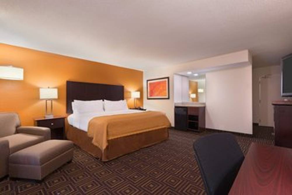 Holiday Inn KNOXVILLE WEST- CEDAR BLUFF RD 3