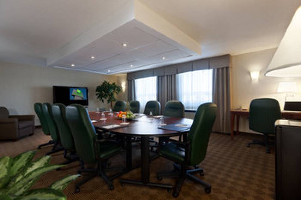 Holiday Inn LAVAL - MONTREAL 2