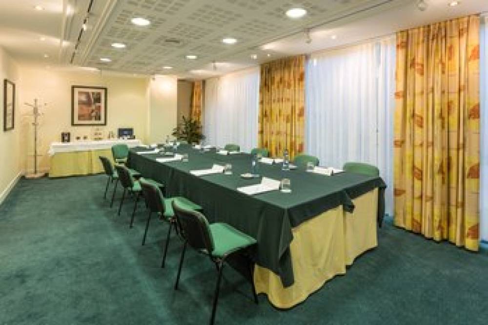 Holiday Inn LISBON 8