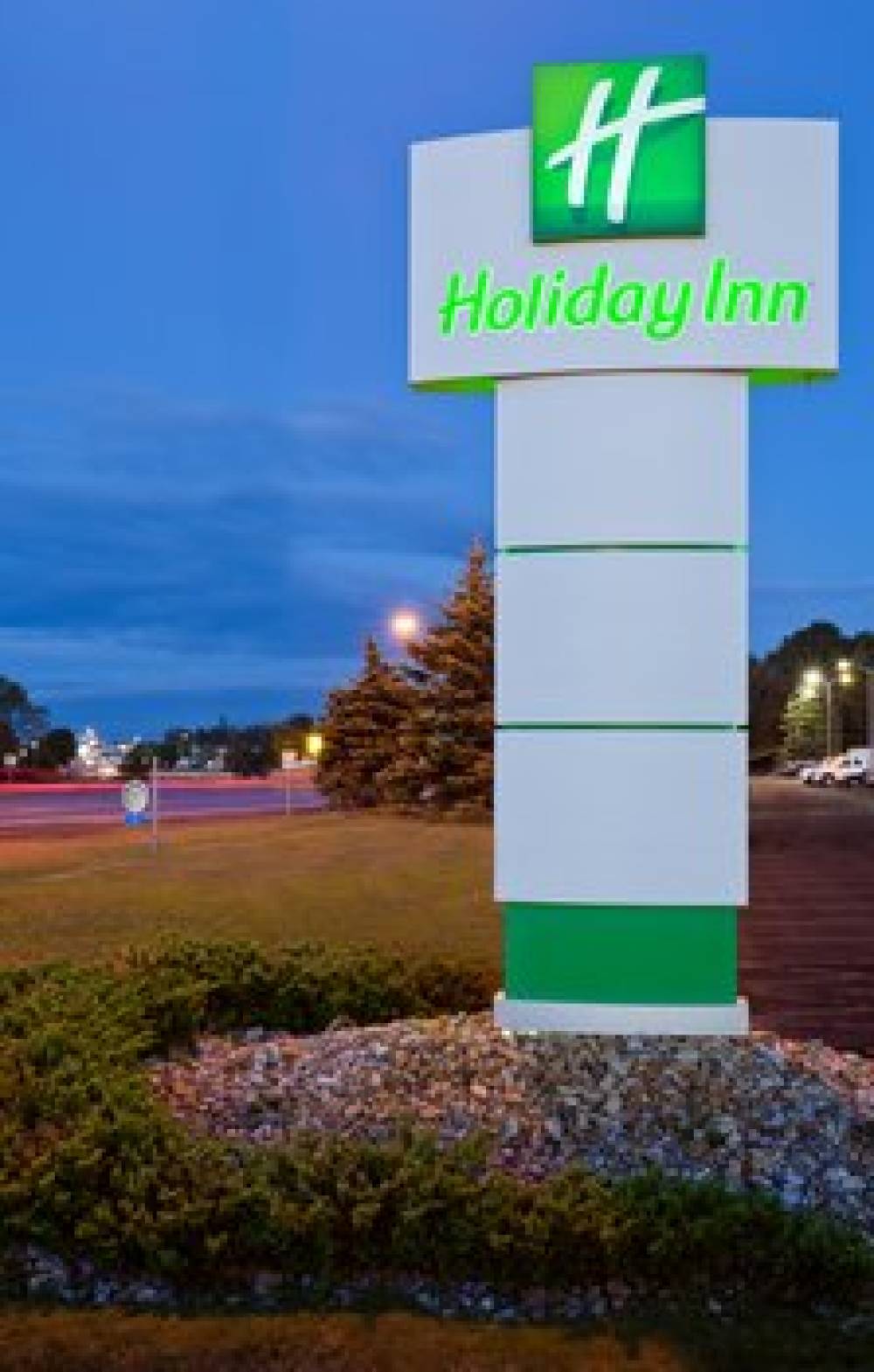 Holiday Inn MARQUETTE 3