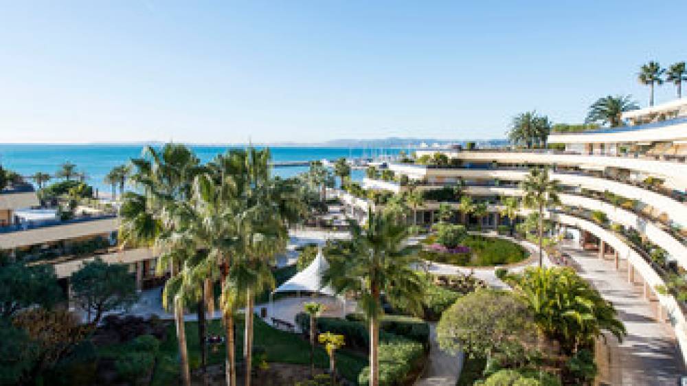 Holiday Inn NICE - SAINT LAURENT DU VAR 1