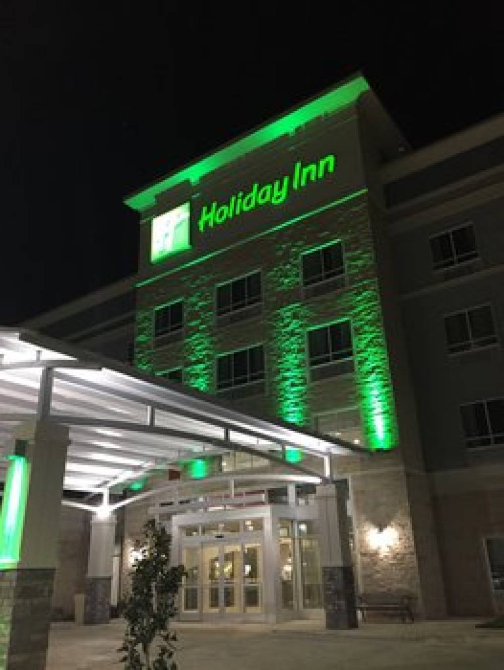 Holiday Inn North College Area