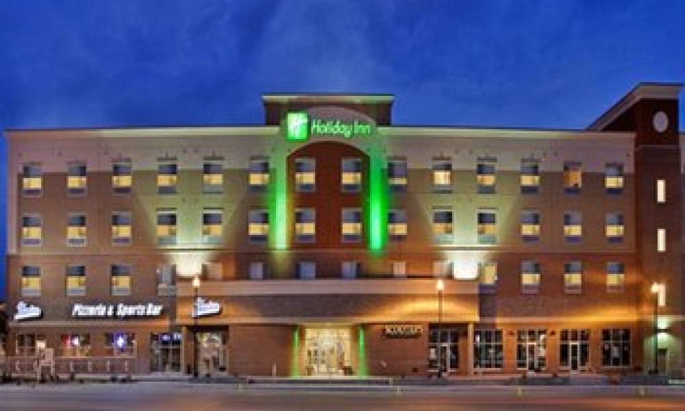 Holiday Inn Omaha Downtown Waterpark