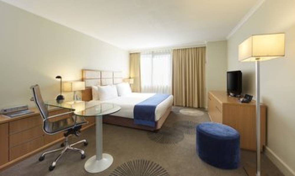 Holiday Inn PARRAMATTA 4