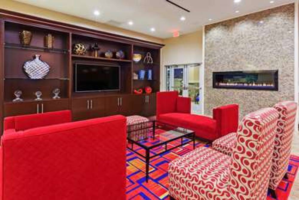 Holiday Inn PLANO - THE COLONY 4