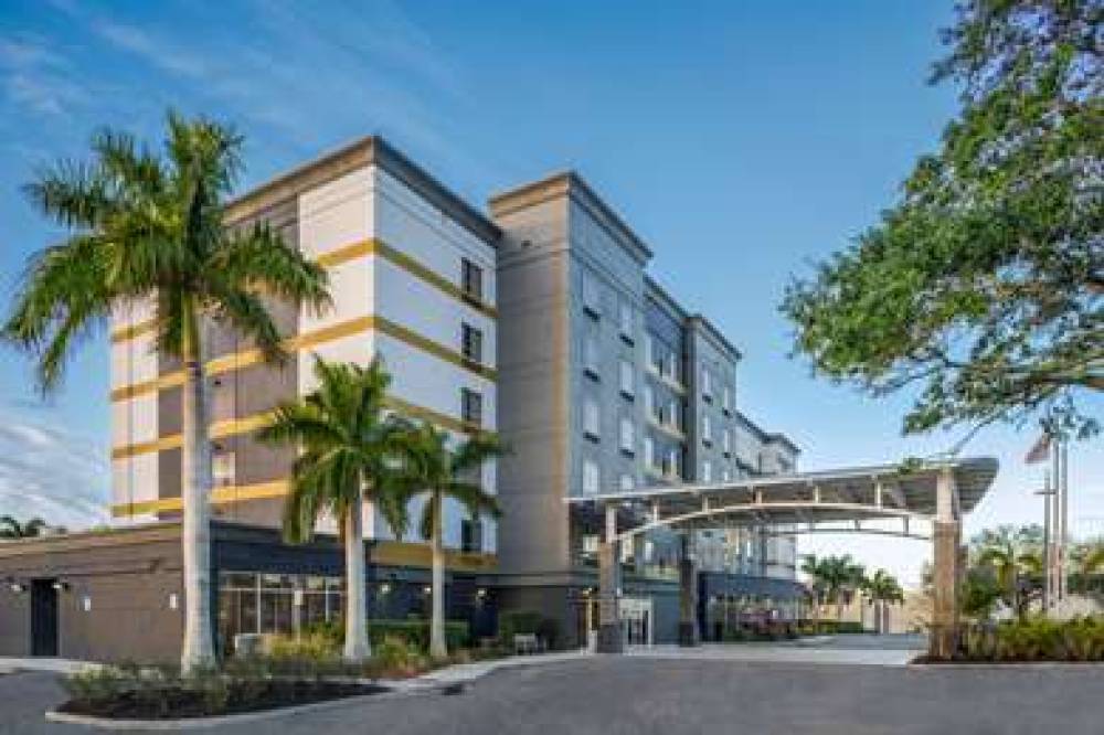 HOLIDAY INN SARASOTA - AIRPORT 2