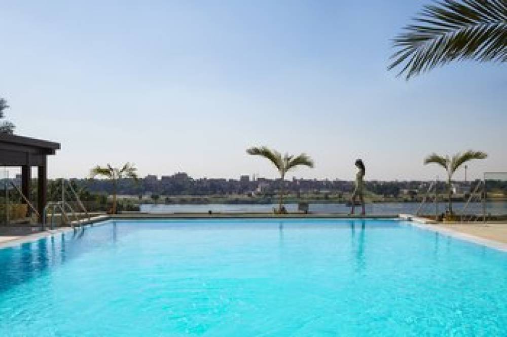 HOLIDAY INN STES CAIRO MAADI 4