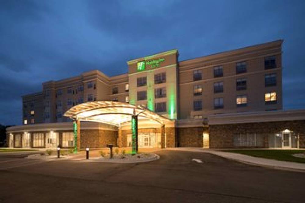 HOLIDAY INN STES TROY 6