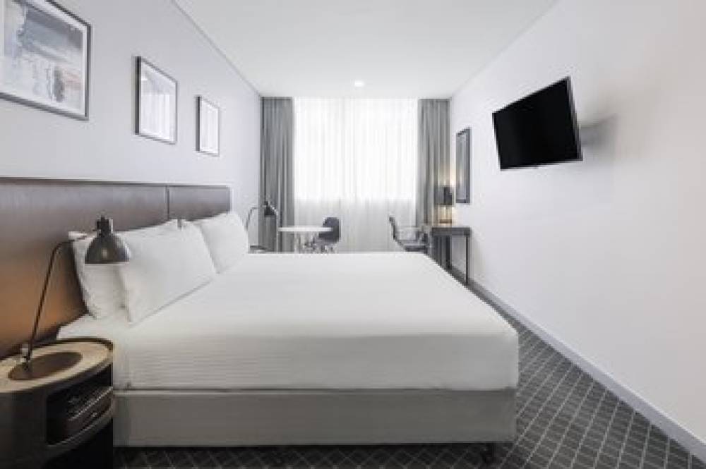 HOLIDAY INN SUITES BONDI JUNCTION 10