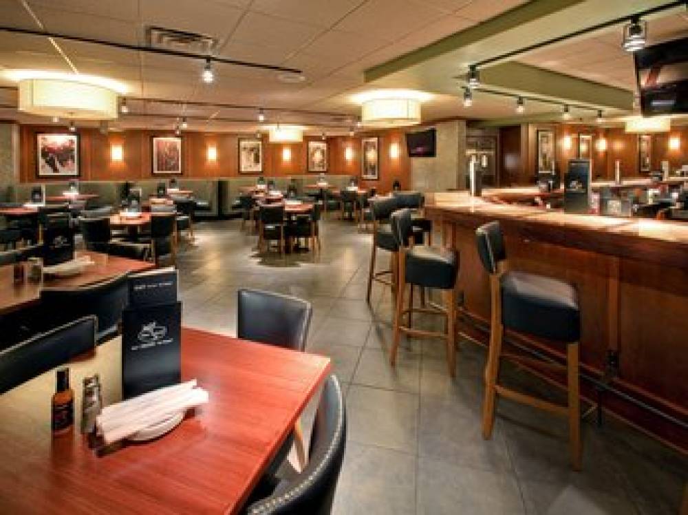 Holiday Inn & Suites CHICAGO NORTH SHORE (SKOKIE) 6