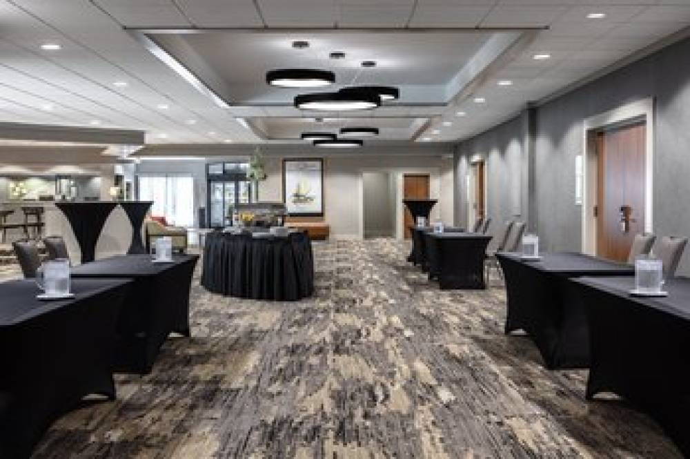 Holiday Inn & Suites DES MOINES-NORTHWEST 6