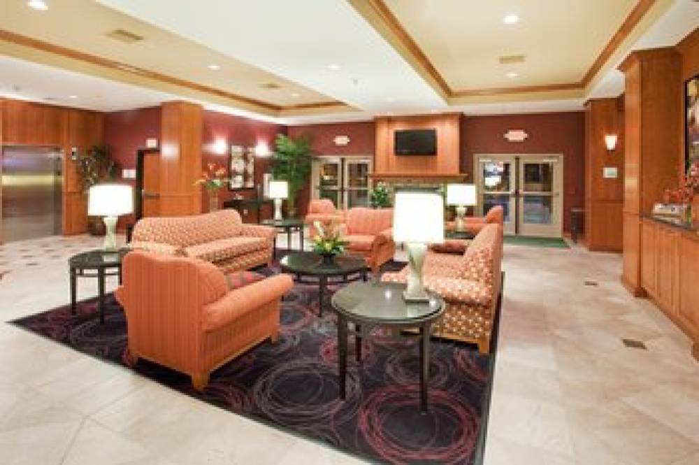 Holiday Inn & Suites GRAND JUNCTION-AIRPORT 5